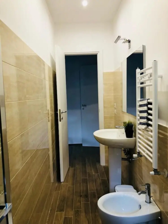 White King Rooms