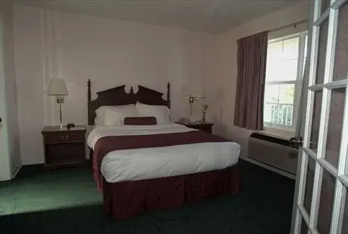 Cayo Grande Suites Hotel