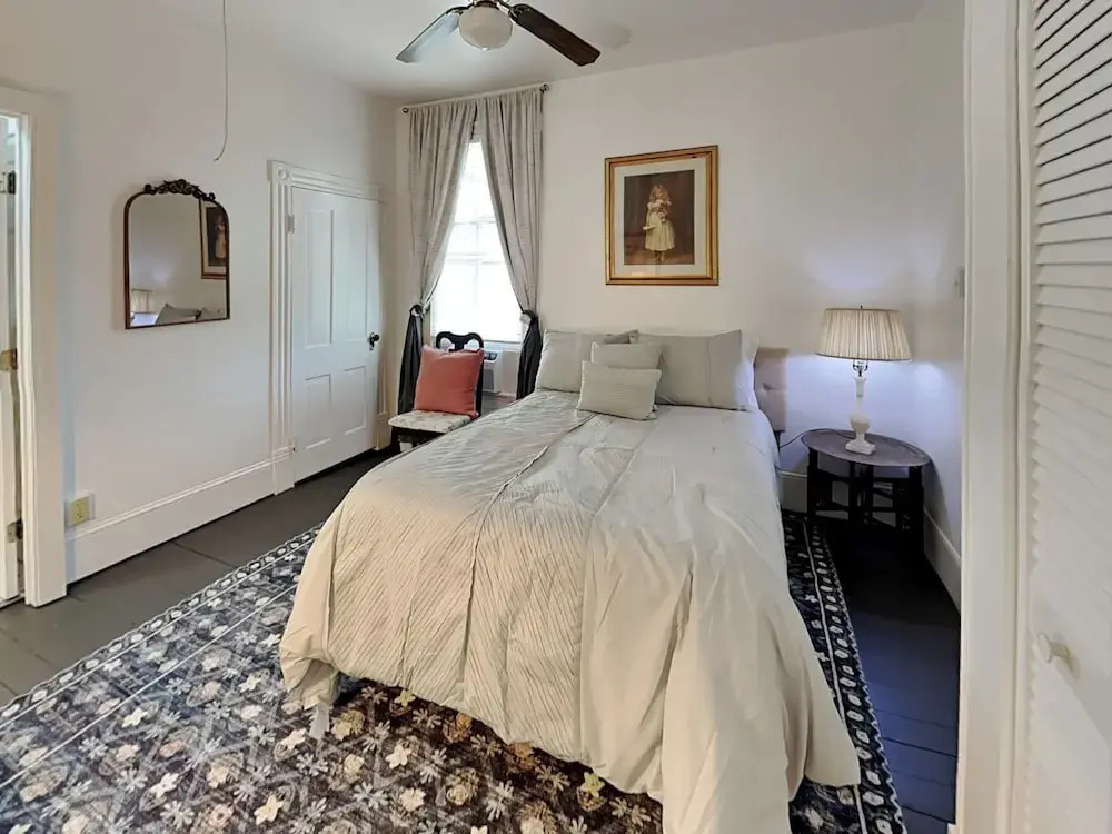 Victorian Rose by Ryson Vacation Rentals