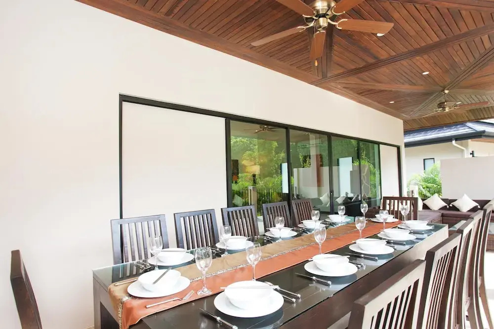 Villa Waew Opal 6 Bed Grand Property with In House Staff