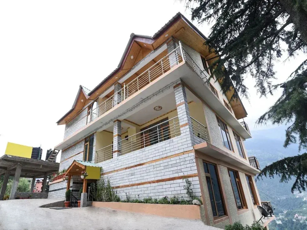 OYO Home 15841 Serene Mountain View Studio