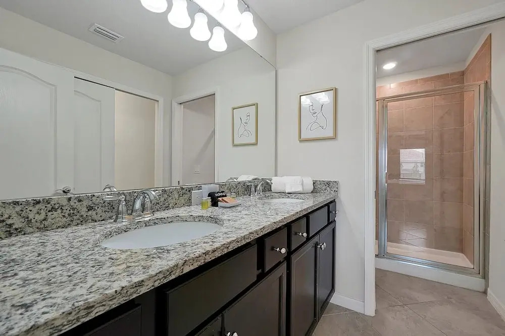7435 Oakmoss Loop, Davenport, 5bed