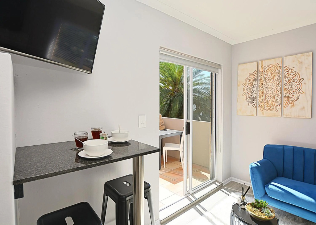 Modern Studio Apartment in Blouberg