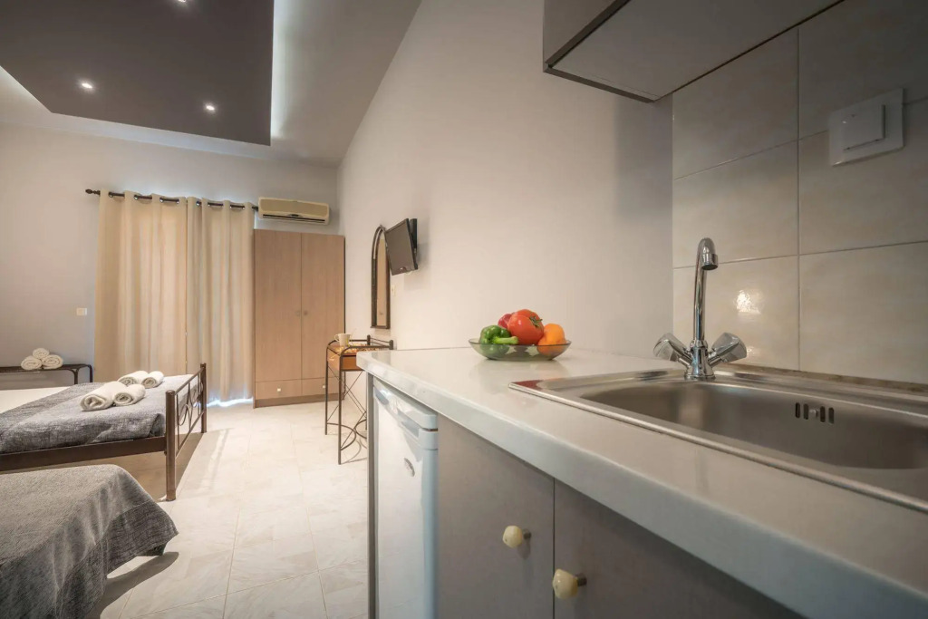 Armonia Studios & Apartments