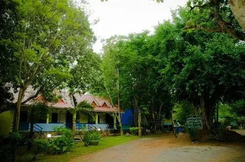Chatpetch Resort
