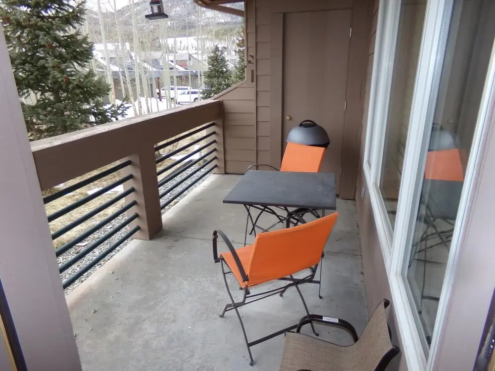 WHKM Watch Hill 2 bed 2 bath