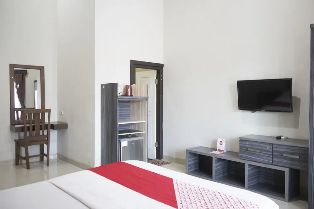 Guest House Loemajan by OYO Rooms
