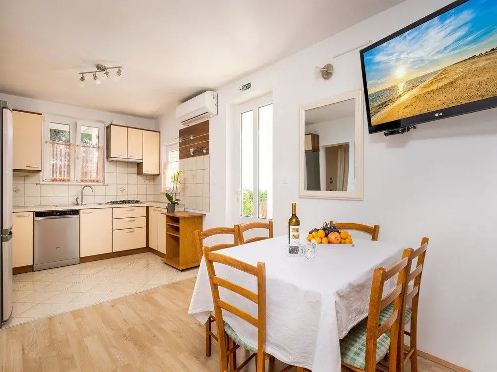 Apartment Dote