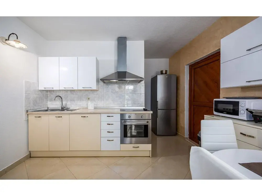 Luxury Holiday House With Private Pool and Large Garden, Near Rabac