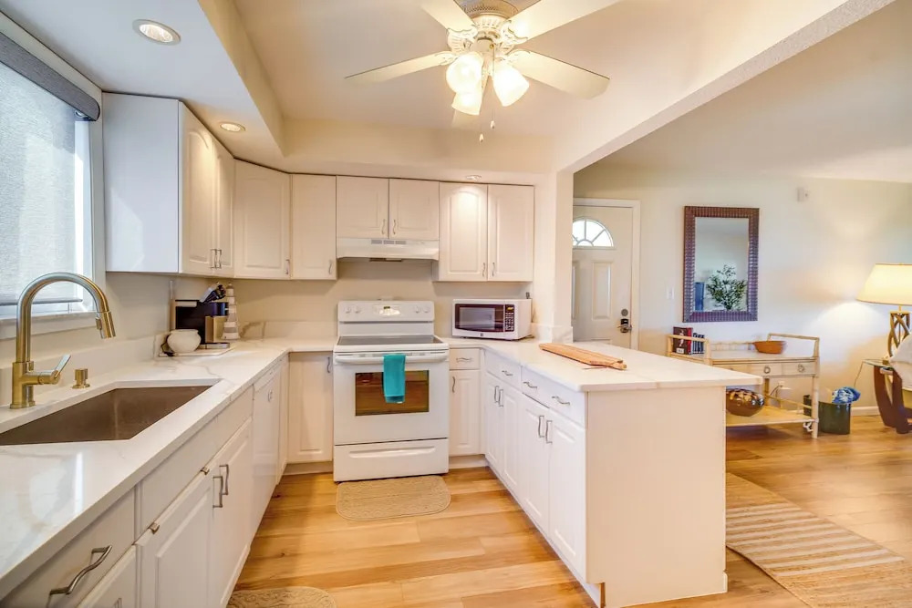 Hutchinson Island Vacation Rental w/ Beach Access