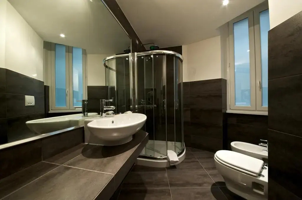 Roma Naif Rooms