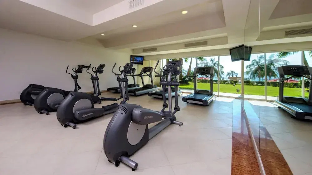 Stunning Upgraded Condo All Oceanfront