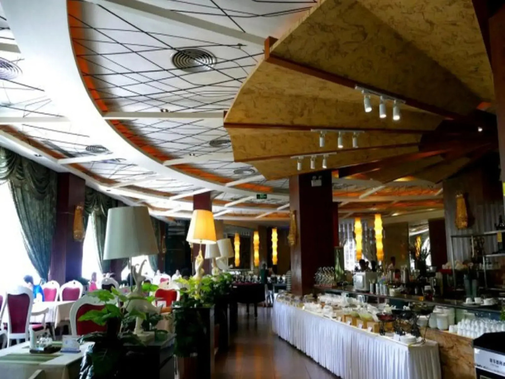 Huangma Holiday Hotel