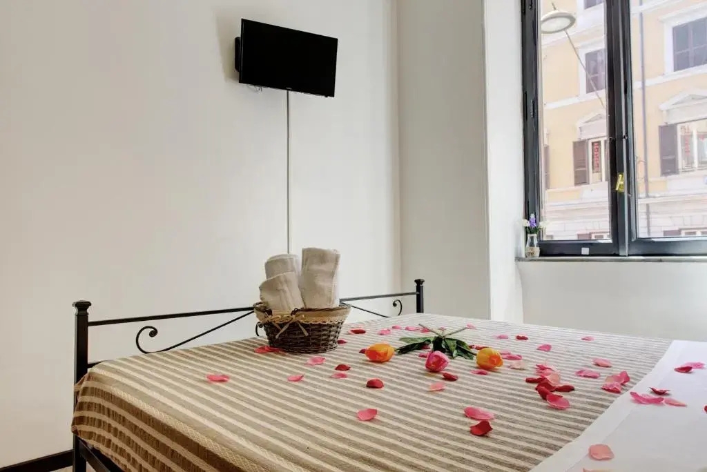Ad Hoc Guesthouse