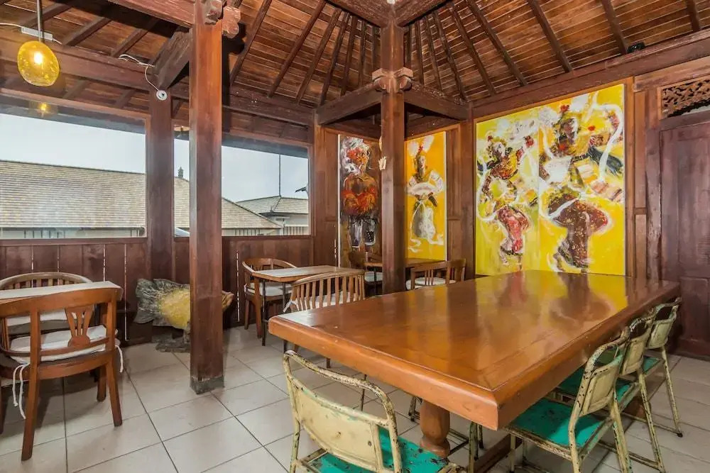 ZEN Rooms Raya Kuta 3