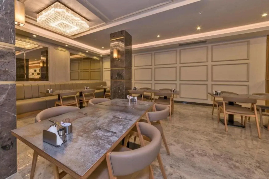 Golden Royal Hotel & SPA