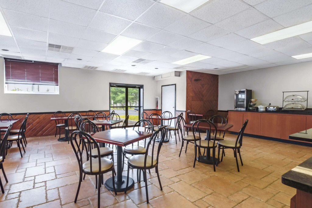 SureStay Plus Hotel by Best Western McGuire AFB Jackson