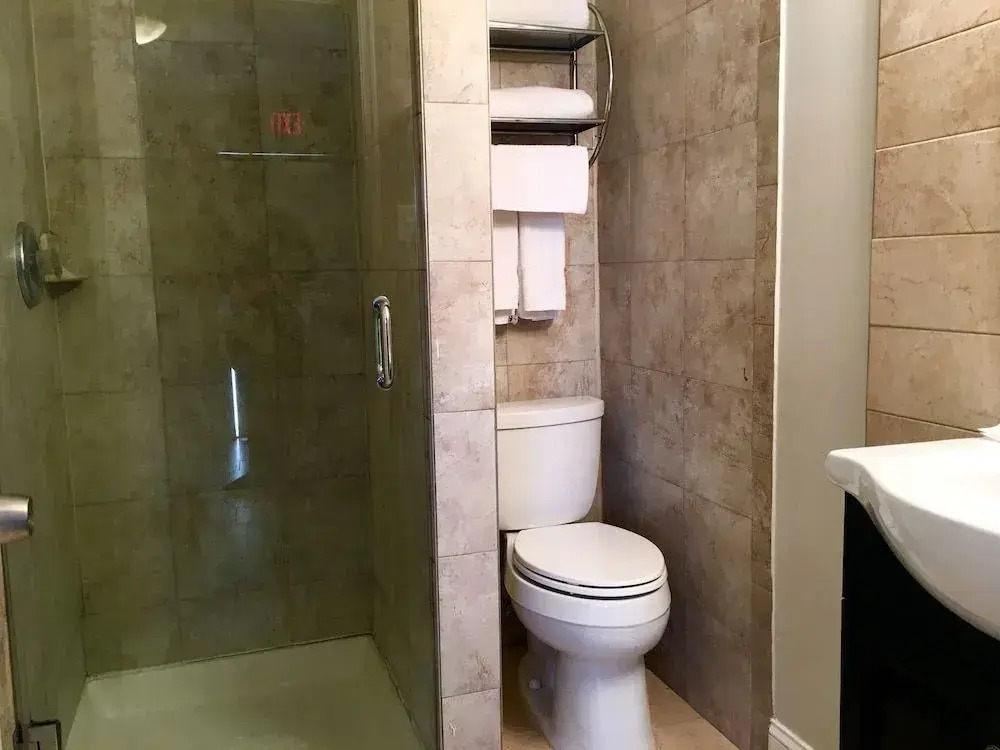 Red Carpet Inn, Alexandria
