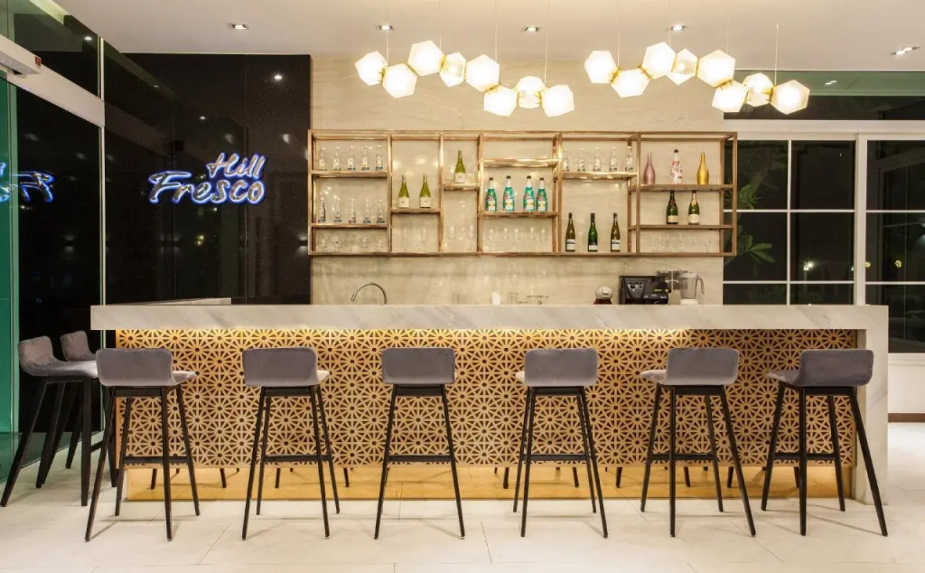 Hill Fresco Hotel