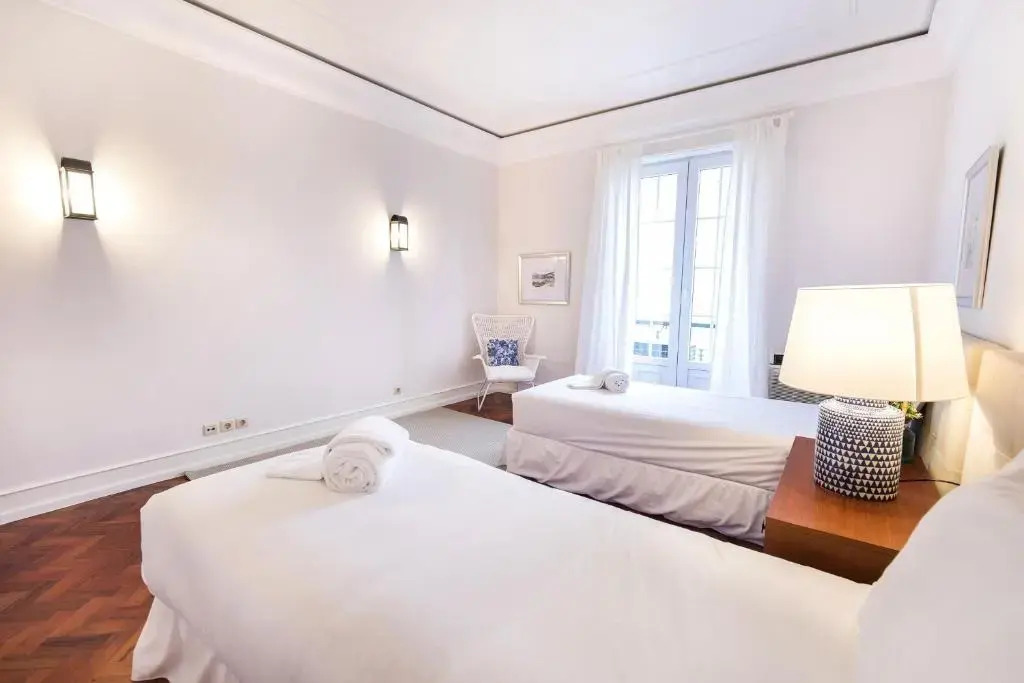 LovelyStay - Campo Pequeno Charming Apartment