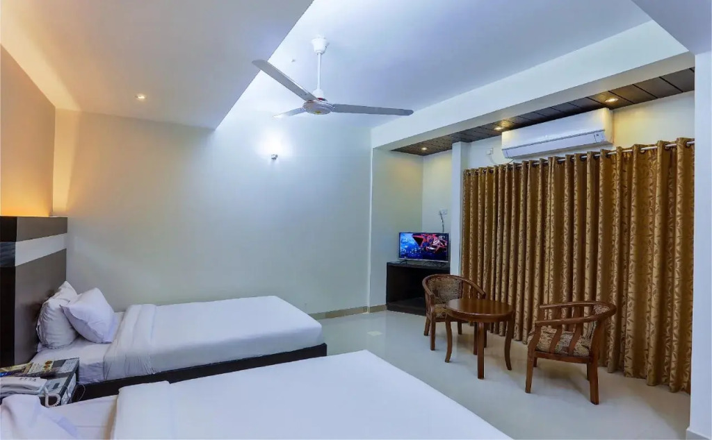 Hotel Holy Gate