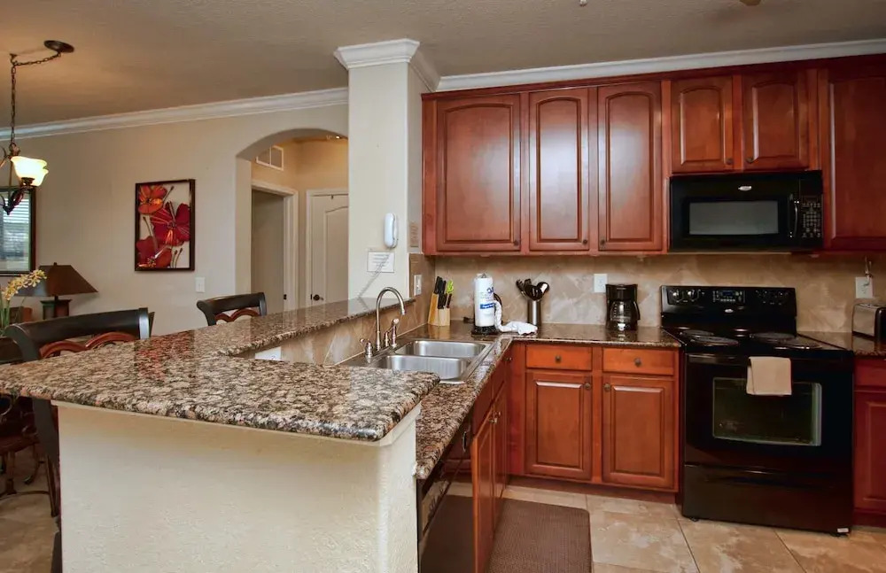 Bella Piazza - 4 Bedrooms Condo-4352BP