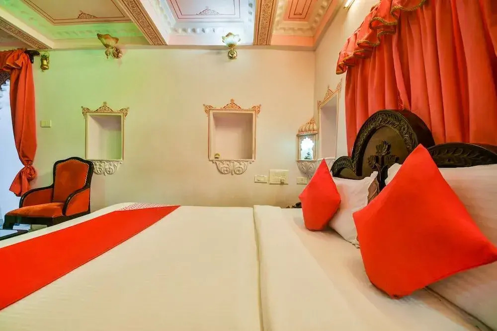 Oyo 5349 Shree Jagdish Mahal Heritage Hotel