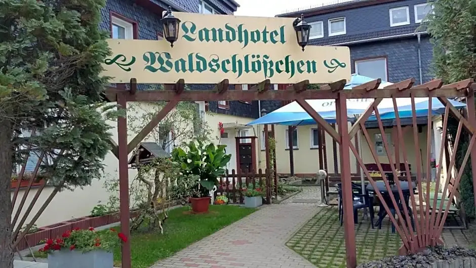 Landhotel Waldschlößchen mit Gaststube