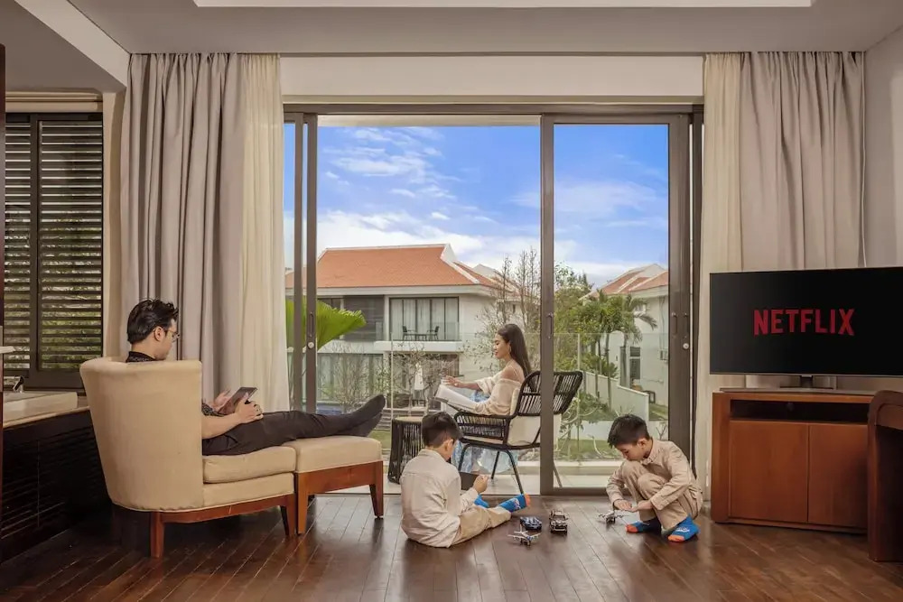 Ocean Villa Da Nang 4BR 5 Beds, Private Pool and Kitchen
