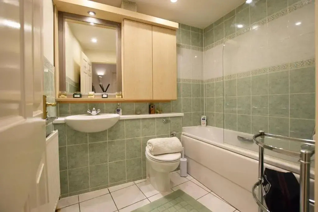 Luxury top Floor 2BD Apartment Apsley