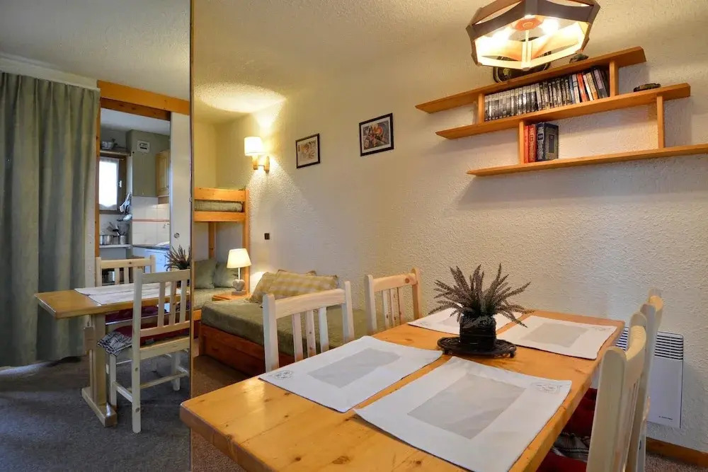 Belle Plagne Divisible Studio on the Slopes for 4 People of 28 mÂ² Ay40