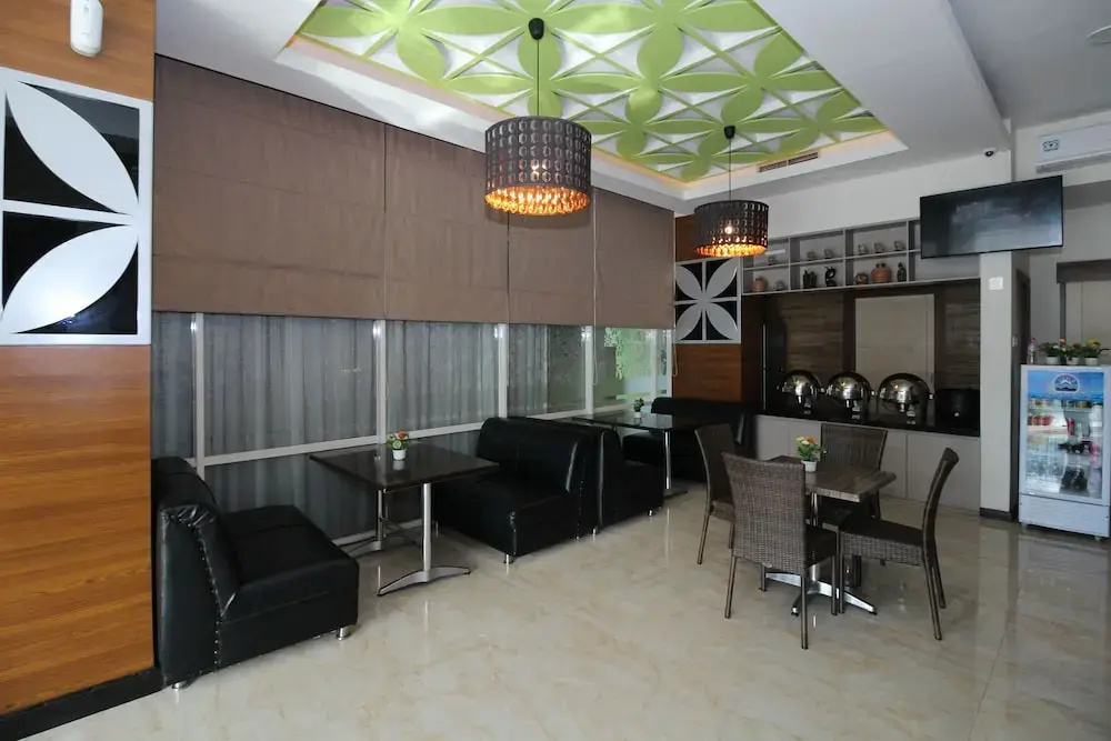 Airy Wenang Pierre Tendean 35 Manado
