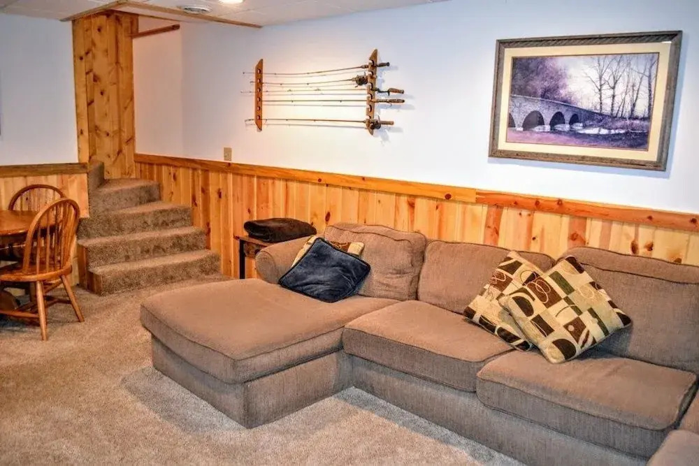 Camp Pinemere 5 Bedroom Home