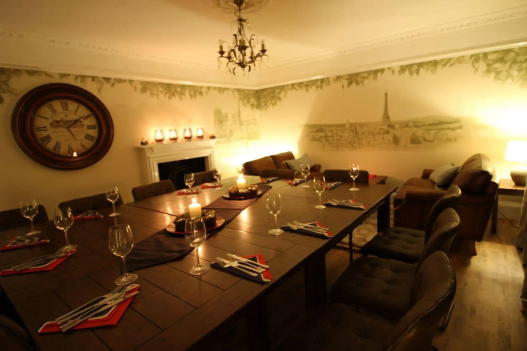 Pilgrims Hotel