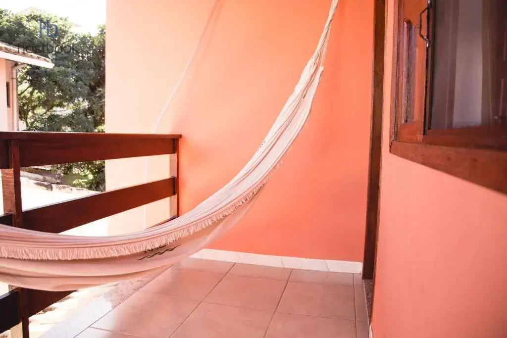 Casa a 400 m da praia do centro - WIFI 200MB - Garagem - TV 500 canais - 2 Quartos - Cozinha equipada - Churrasqueira