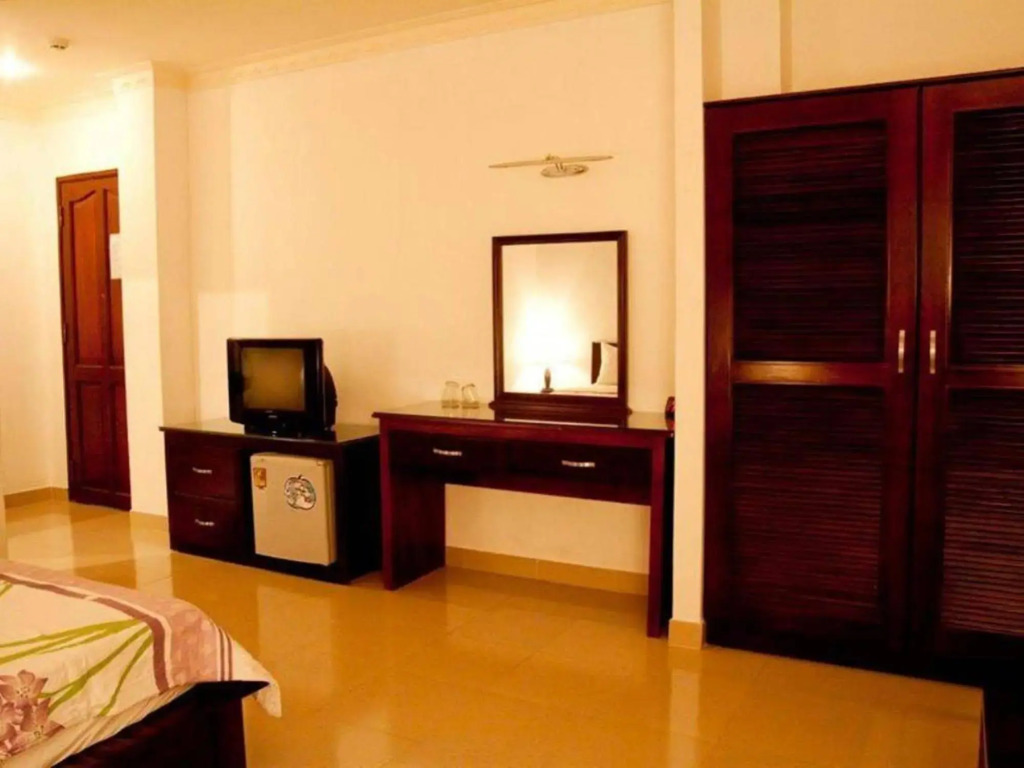 Phi Phung Hotel