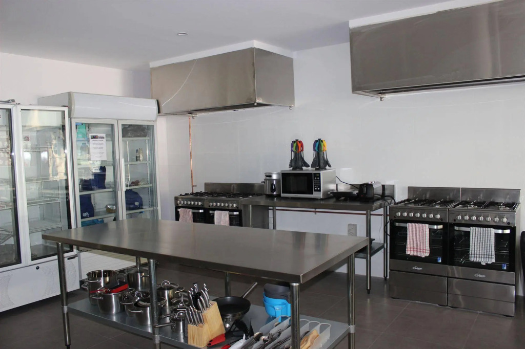 Quokka Backpackers Hostel Perth - note - Valid passport required to check in