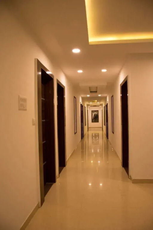 Hotel Caravan