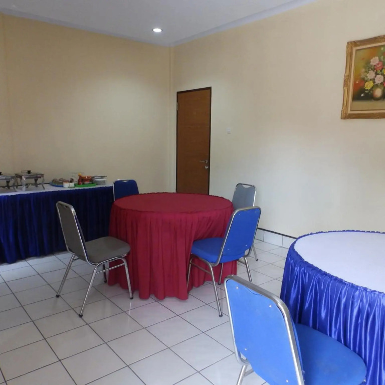 Bahari Family Hotel
