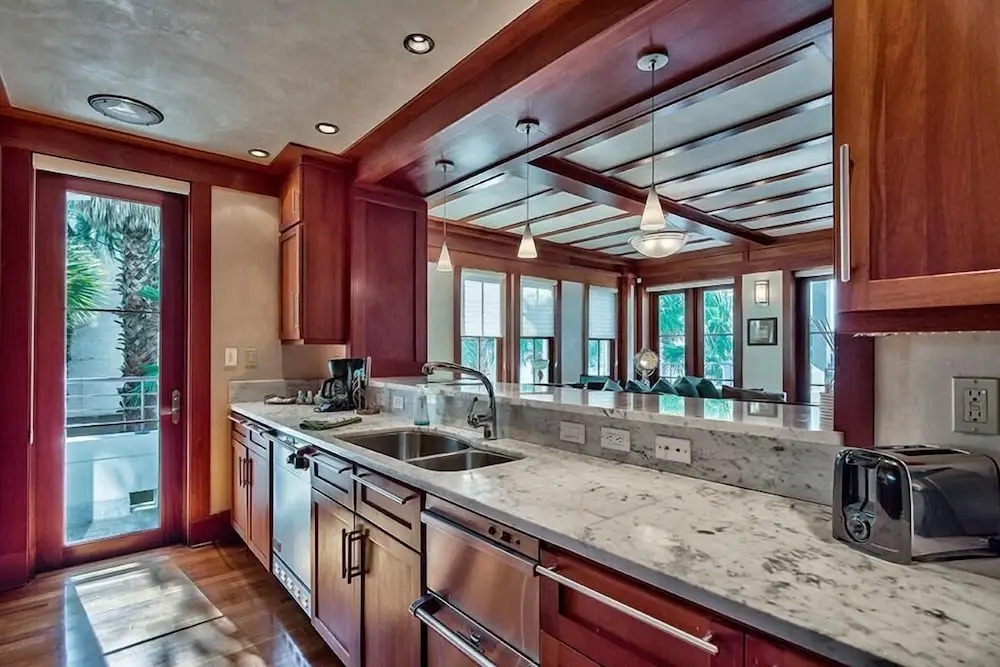 OLYMPIA SAND DOLLAR SUITE 2 Bedroom Holiday Home by Five Star Properties