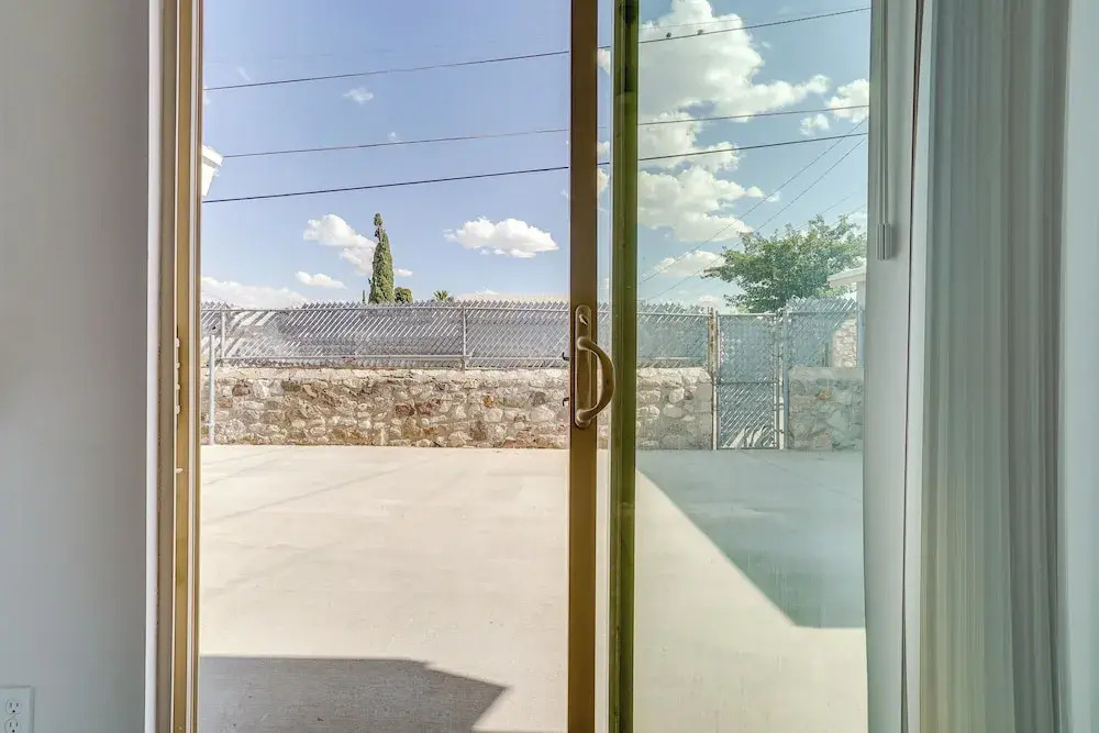 Sleek + Modern El Paso Retreat ~ 6 Mi to Downtown!