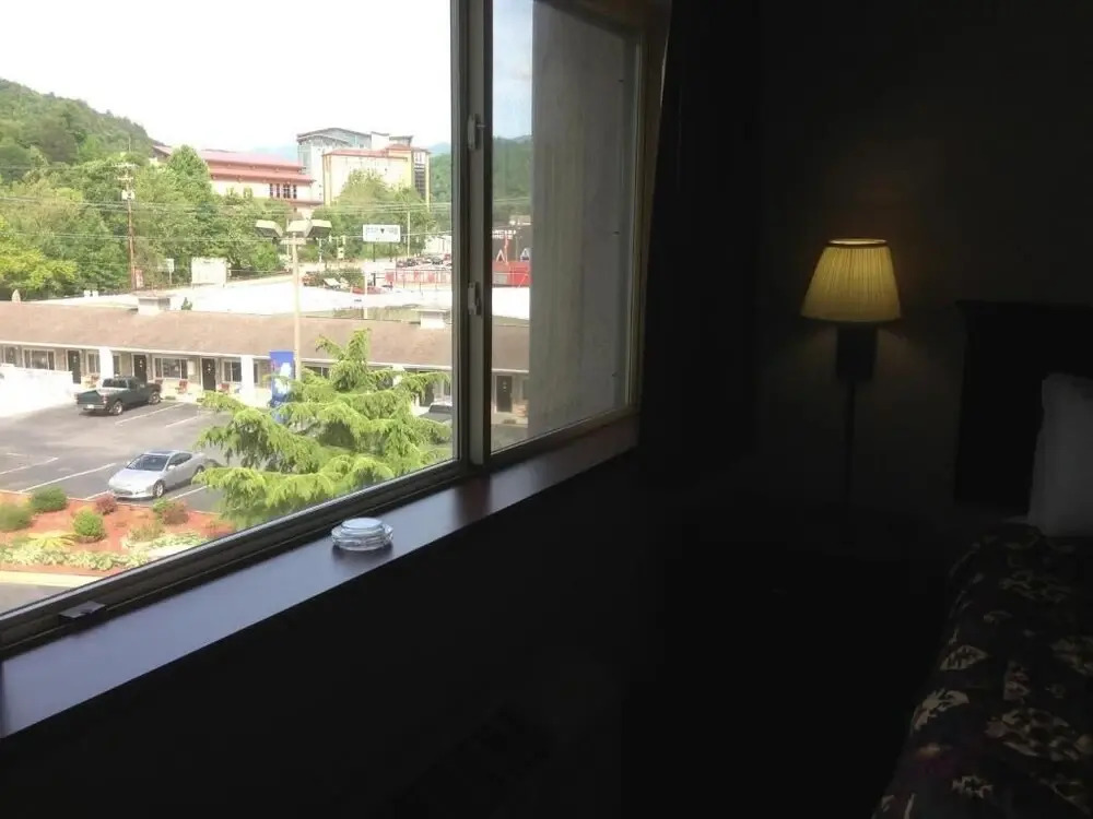 Cherokee Grand Hotel