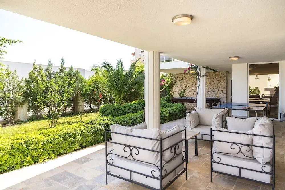 Villa Avon
