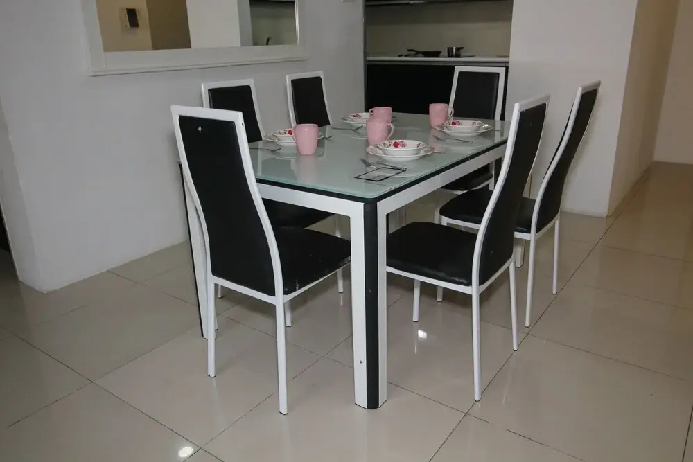 OYO Home 572 Classy 2 Bedroom Taragon Puteri