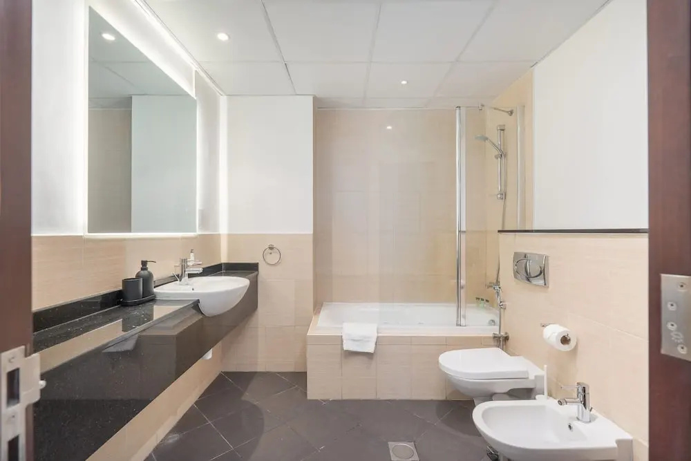 Exceptional and Stunning 1 Bedroom in Dubai Marina