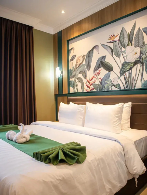 Bona Ventura Hotel & Skybar