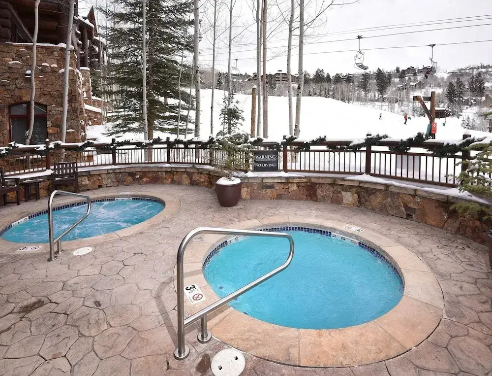 Lavish 3br 3.5ba Bachelor Gulch  Steps To Lifts 3 Bedroom Condo by RedAwning