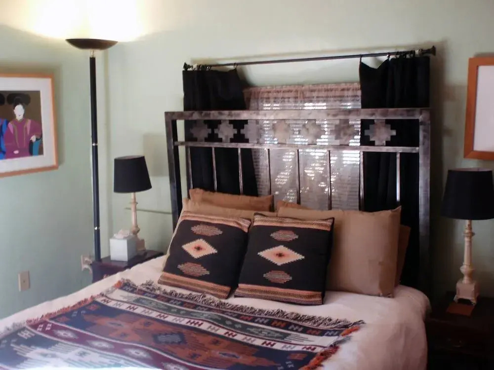 Touchstone Inn