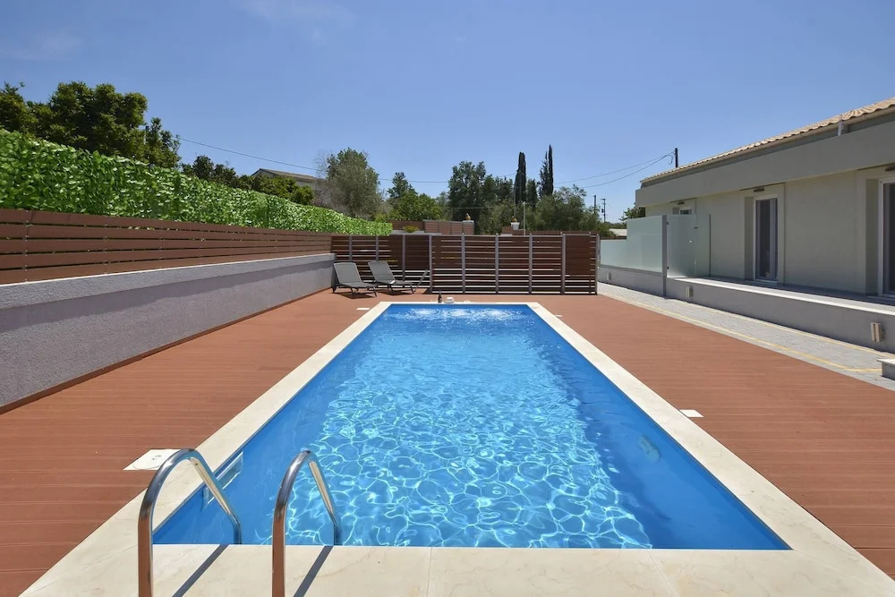 Villa Ventus Sleeps 7 with Parking