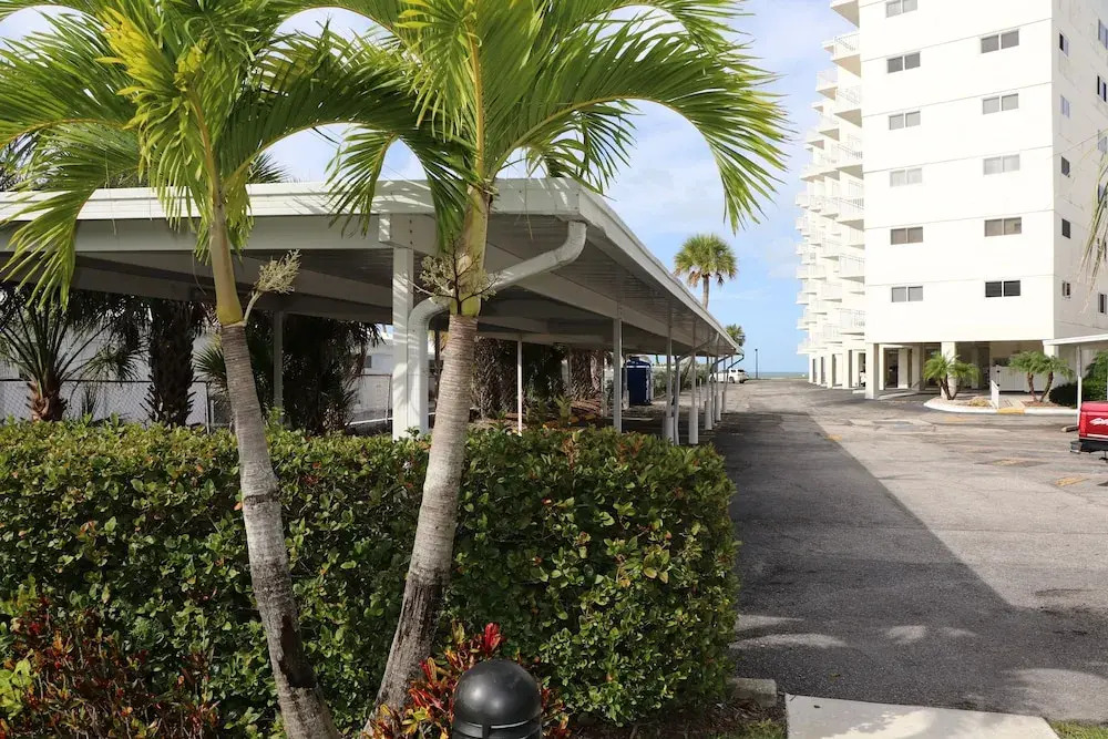 Jamaica Royale 079 - 2 Br Condo